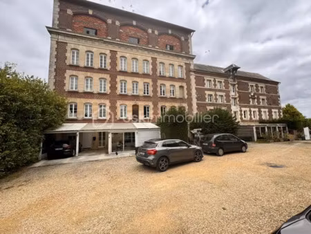 vente immeuble 45 pièces 1594 m² à noyon (60400)  720 000 €