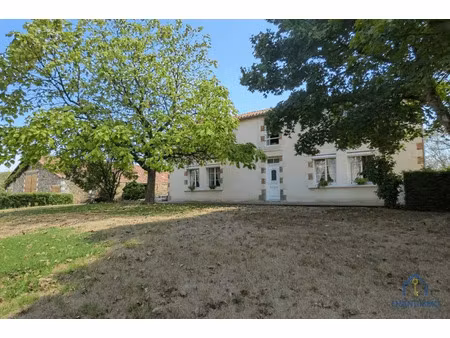 vente maison 5 pièces 162 m² mouilleron-saint-germain (85390)