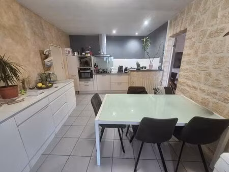 vente maison 7 pièces 144 m² saint-martin-de-fraigneau (85200)