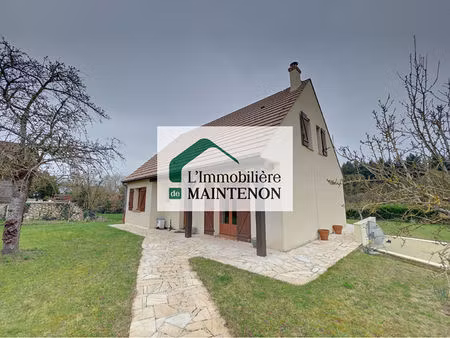 maintenon 10 mn maison sur sous sol total au calme   village de charme
