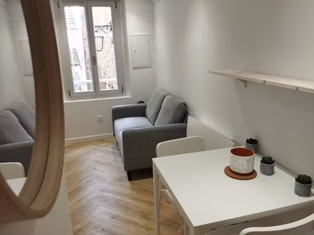 beau studio meuble refait a neuf