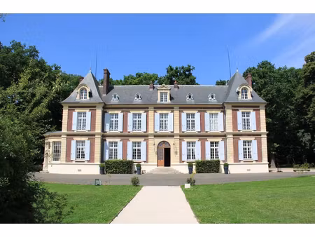 demeure de prestige 18 pièces 680 m2  hotel 13 ch restaurant 30 couverts réception golf 9 