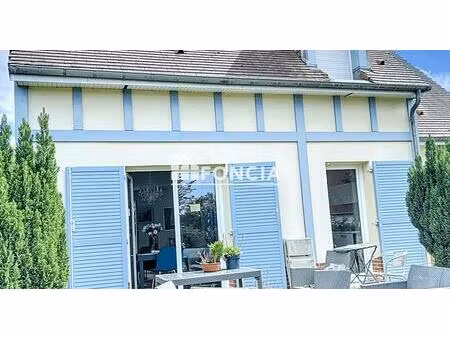 située à touques  à 5 minutes de deauville  maison à vendre d'une superficie de 119 m2