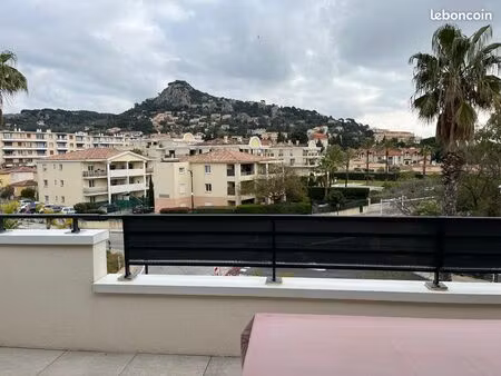 appartement t2 avec grande terrasse