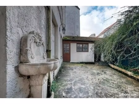 appartement 2 pièces 65 m²