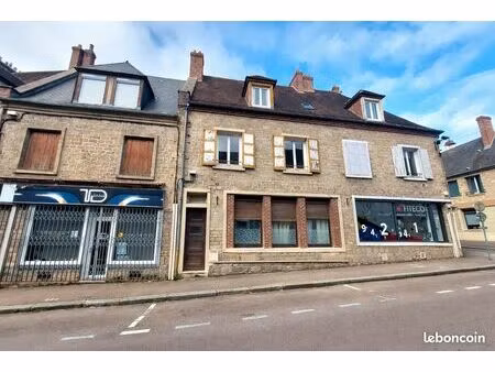 immeuble 8 pièces 159 m²