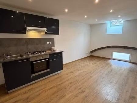 a louer f2 duplex 47m² au coeur de manzat