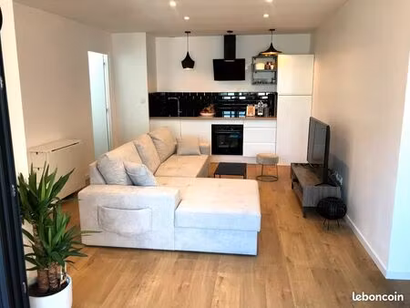 location t2 de septembre à juin