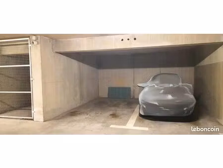 place de stationnement parking souterrain