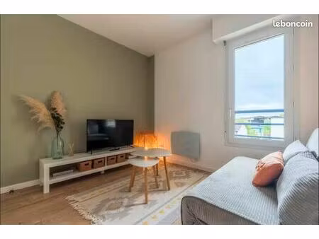 studio renové et meublé 25m² - champagne sur seine centre