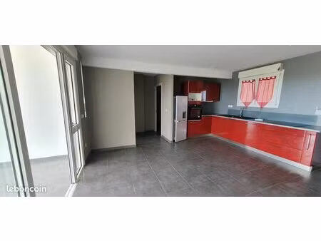 location appartement t2 lamentin - 61 m2 non meublé