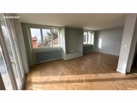 allègre  cité de caractère t5 à louer