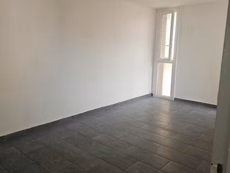 loc t3 53m2 super belvedere 890e cc