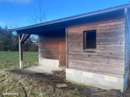 terrain chestres avec box 90 ares