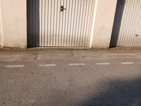 garage à louer
