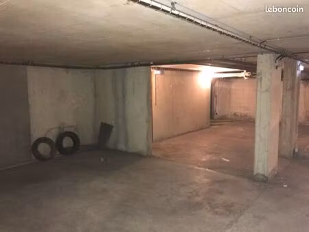place de parking en souterrain