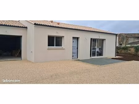 location maison neuve saint pierre d'amilly