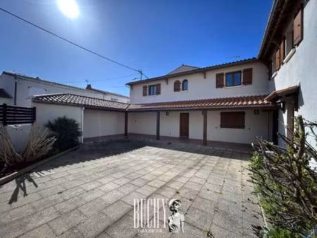 location maison aux sables-d'olonne (85100) : à louer / 138m² les sables-d'olonne