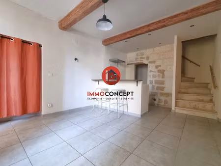 location maison 3 pièces 54.47 m² à roquemaure (30150)  550 €