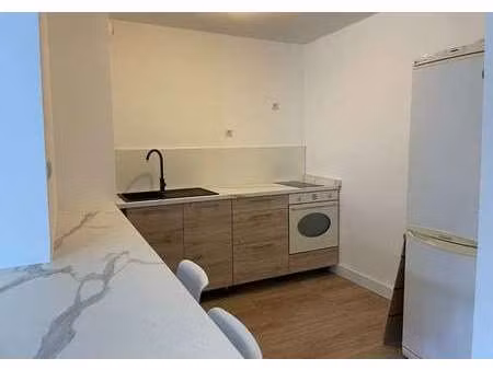 location appartement 2 pièces à bordeaux (33000) : à louer 2 pièces / 45m² bordeaux