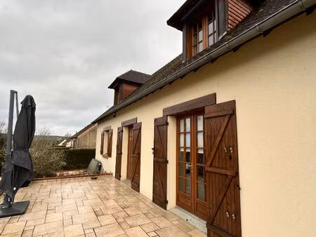 maison de 153 m² située près du centre-ville