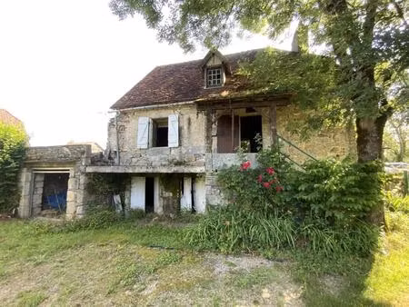 a vendre  secteur thémines  maison en pierre à rénover