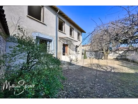 millery – beau potentiel pour cette maison p7 avec jardin  sous-sol et dépendances