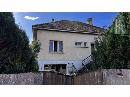 77 - voulx  maison 68 m2 environ sur sous-sol total - terrai