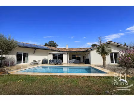 maison a vendre tosse 6 pièces de 156 m² avec piscine sur 866m² de terrain