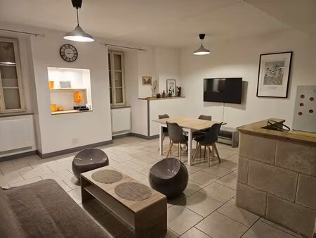 immeuble de rapport rénové – centre de fontevraud-l'abbaye