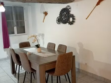 appartement de charme meublé – 56 m² – cœur historique d’auxerre – 550 cc