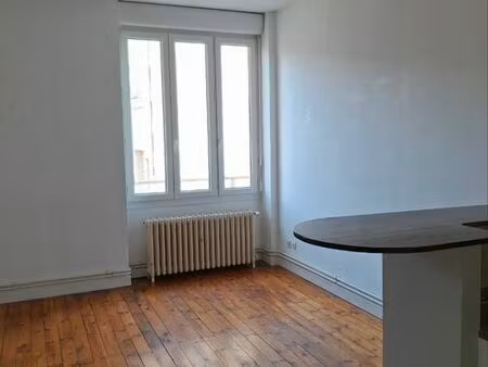 t2 centre st chamond