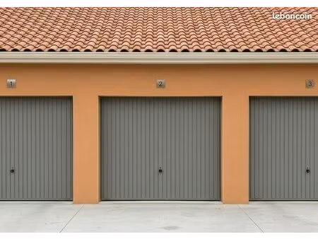 grand box individuel⭐sécurisé⭐et fermé (14m2) - facile d’accès plein-pied 24/24 à val de f