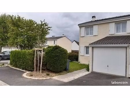 maison guyancourt village domaine de la noël