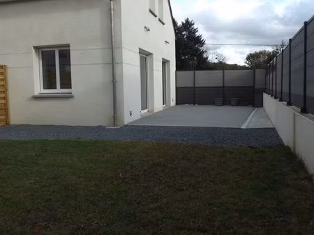 location t4 138m2 avec jardin