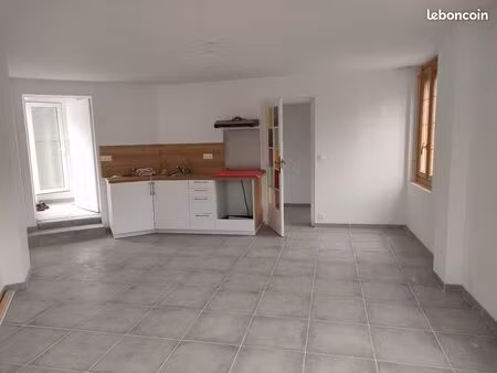 maison centre montville