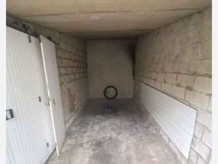 box garage