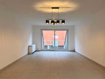 appartement non meublé de 2 chambres en duplex