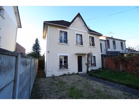 charmante maison f3 avec jardin et cave