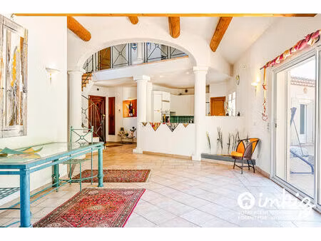 vente maison 9 pièces 290 m² saint-estève-janson (13610)