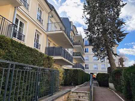 appartement saint cyr l ecole 2 pièce(s) 47.70 m2 avec box en sous sol