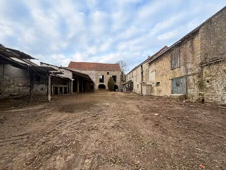 vente maison 10 pièces  100.00m²  condécourt