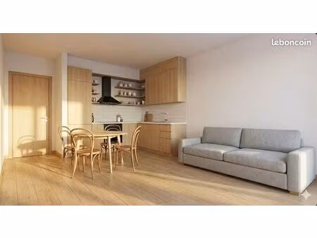 studio + parking hyper centre/gare