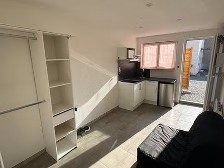 studio + terrasse asnières les bourges