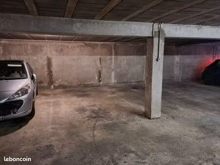 place de parking couverte et sécurisée – saint-sébastien-sur-loire – 40 / mois