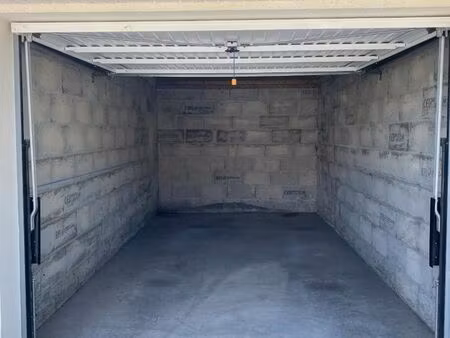 cherche garage a louer