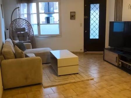 10mn valence/moissac  maison de plain-pied en village