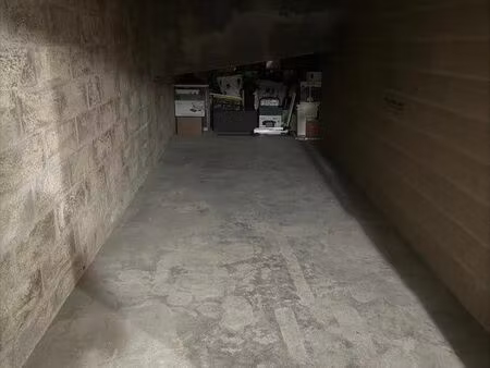 box / garage