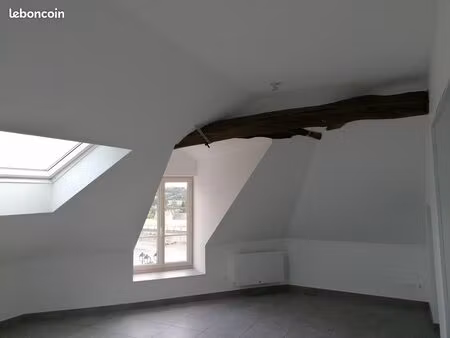 appartement t2 face à la gare sille le guillaume