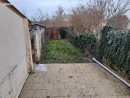 amiens t1 30 m2 avec terrasse et jardin